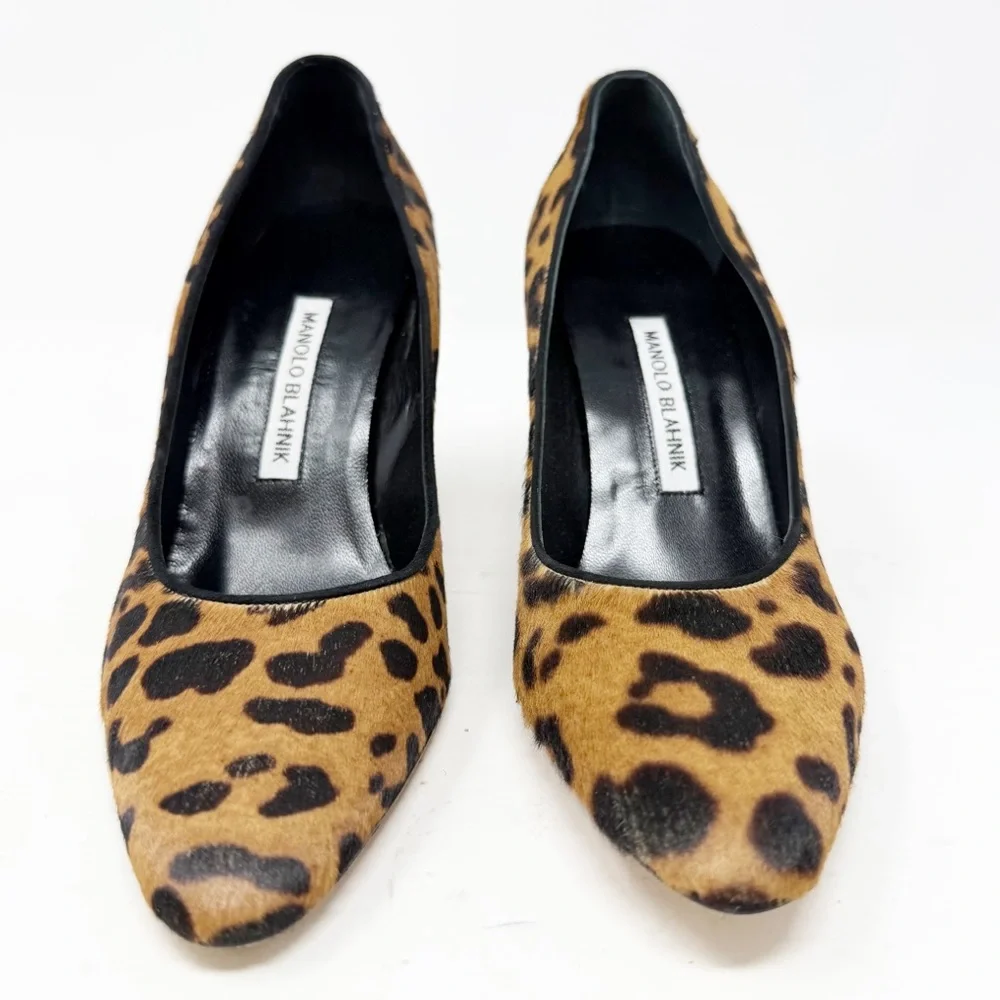 Manolo Blahnik Tucciototo Leopard Calf Hair Pumps Womens Size EU 37.5